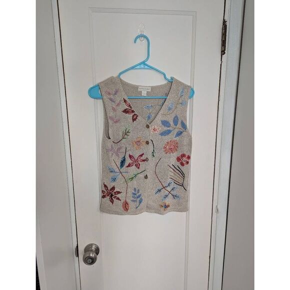 Northern Isles Button Front Knit Floral Embroidered Vest - Size S - Picture 1 of 6
